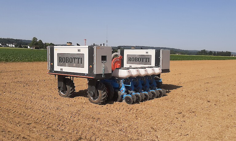 Feldversuch: Robotertechnik für den Hilcona Bohnenanbau